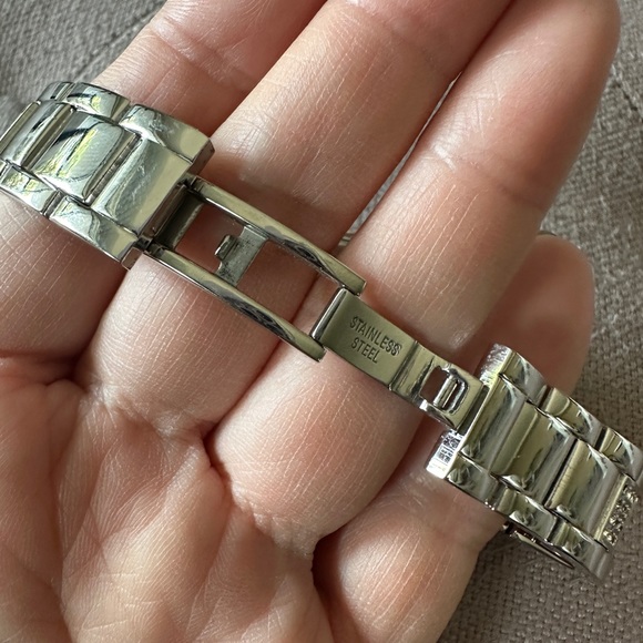 Crystal Watch - Picture 9 of 9